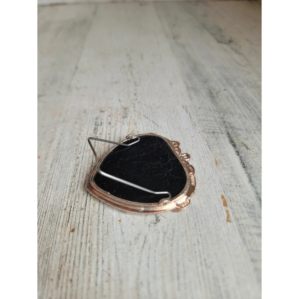 Mini silver heart shaped frame vintage metal unique Valentine home decor figure